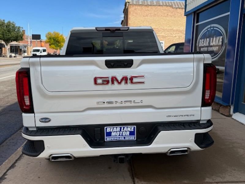 Used 2022 GMC Sierra 1500 Denali w/ Technology Package image 4