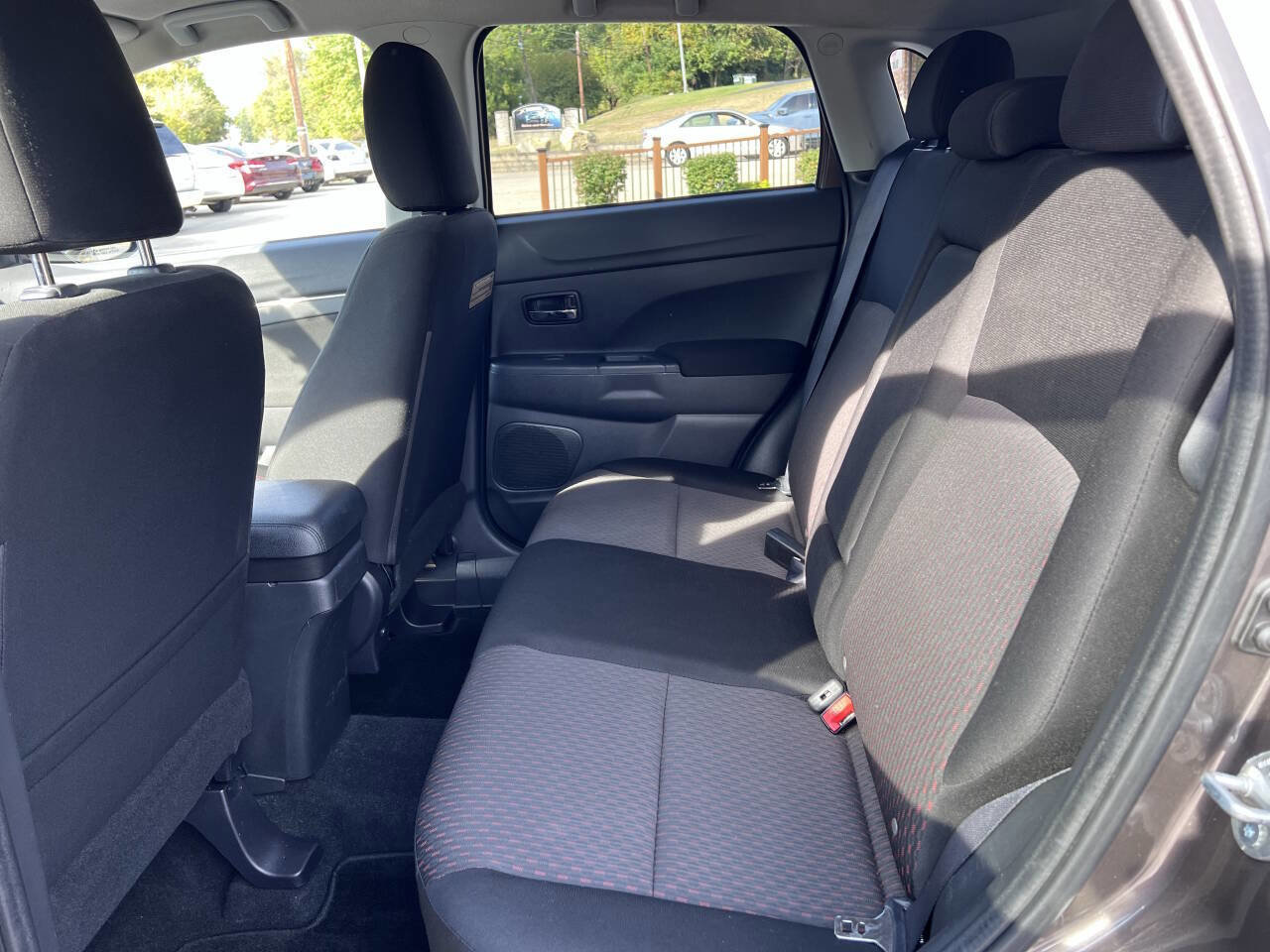 Used 2018 Mitsubishi Outlander Sport LE image 23