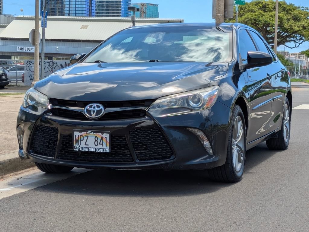 Used 2017 Toyota Camry SE