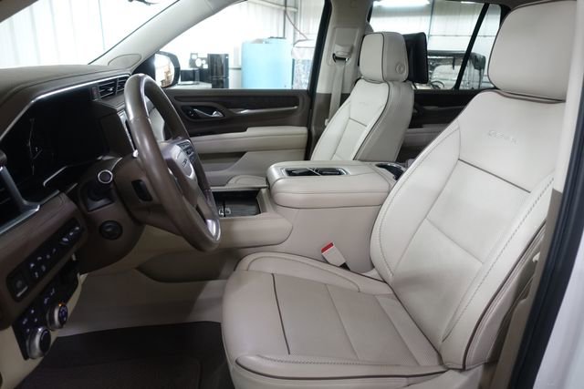 Used 2021 GMC Yukon Denali w/ Denali Premium Package AWD/4WD image 11
