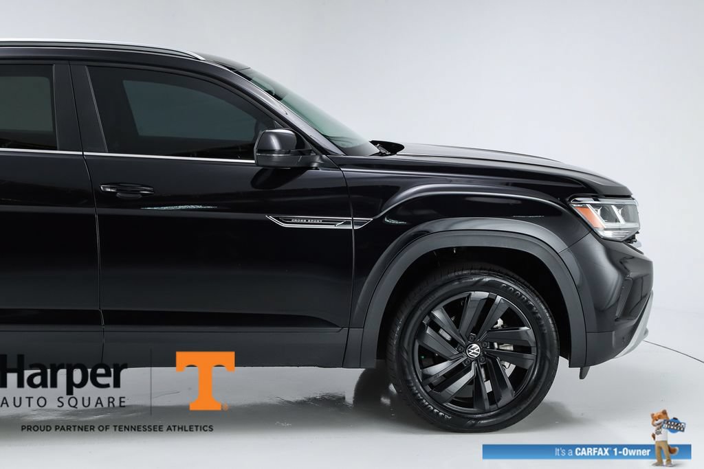 Used 2023 Volkswagen Atlas Cross Sport SE w/ Panoramic Sunroof Package AWD/4WD image 12