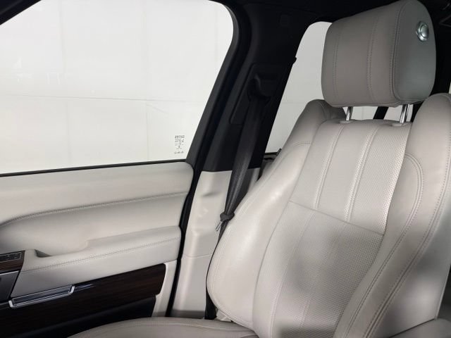 Used 2017 Land Rover Range Rover HSE AWD/4WD image 19