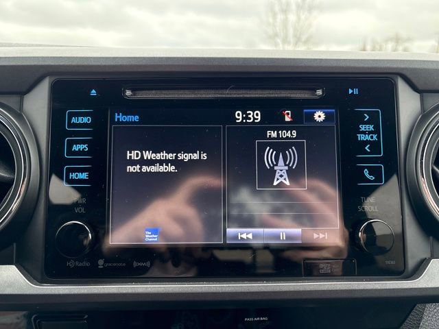 Used 2018 Toyota Tacoma TRD Off-Road image 16