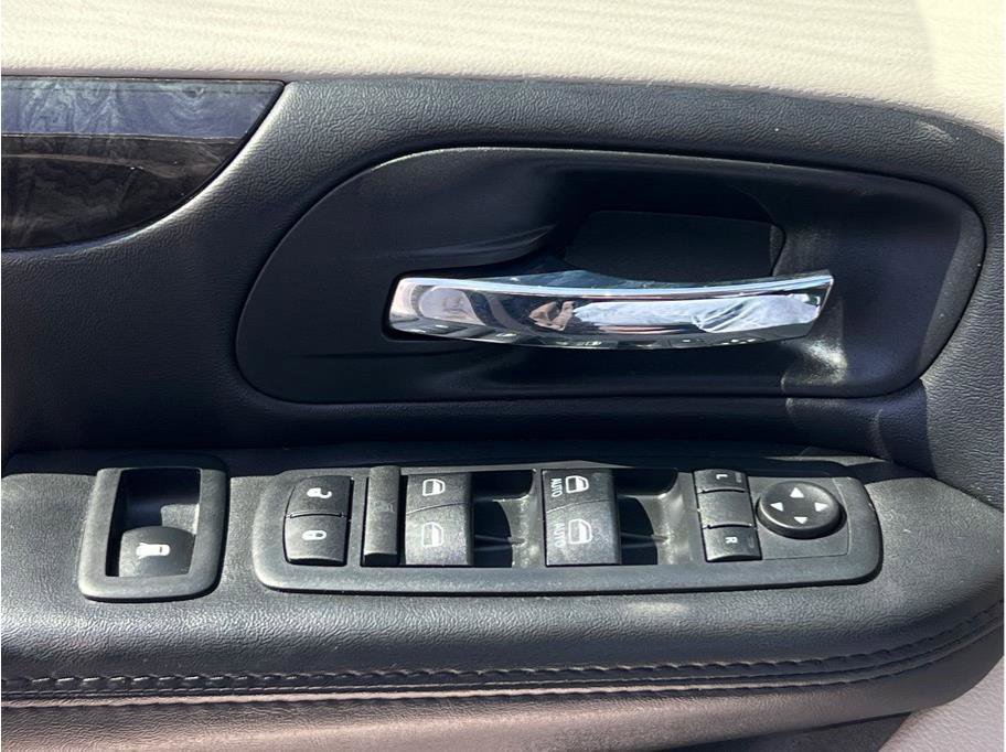 Used 2017 Dodge Grand Caravan SE w/ Power Window Group FWD image 20