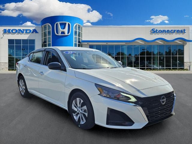 Used 2025 Nissan Altima 2.5 S FWD image 1