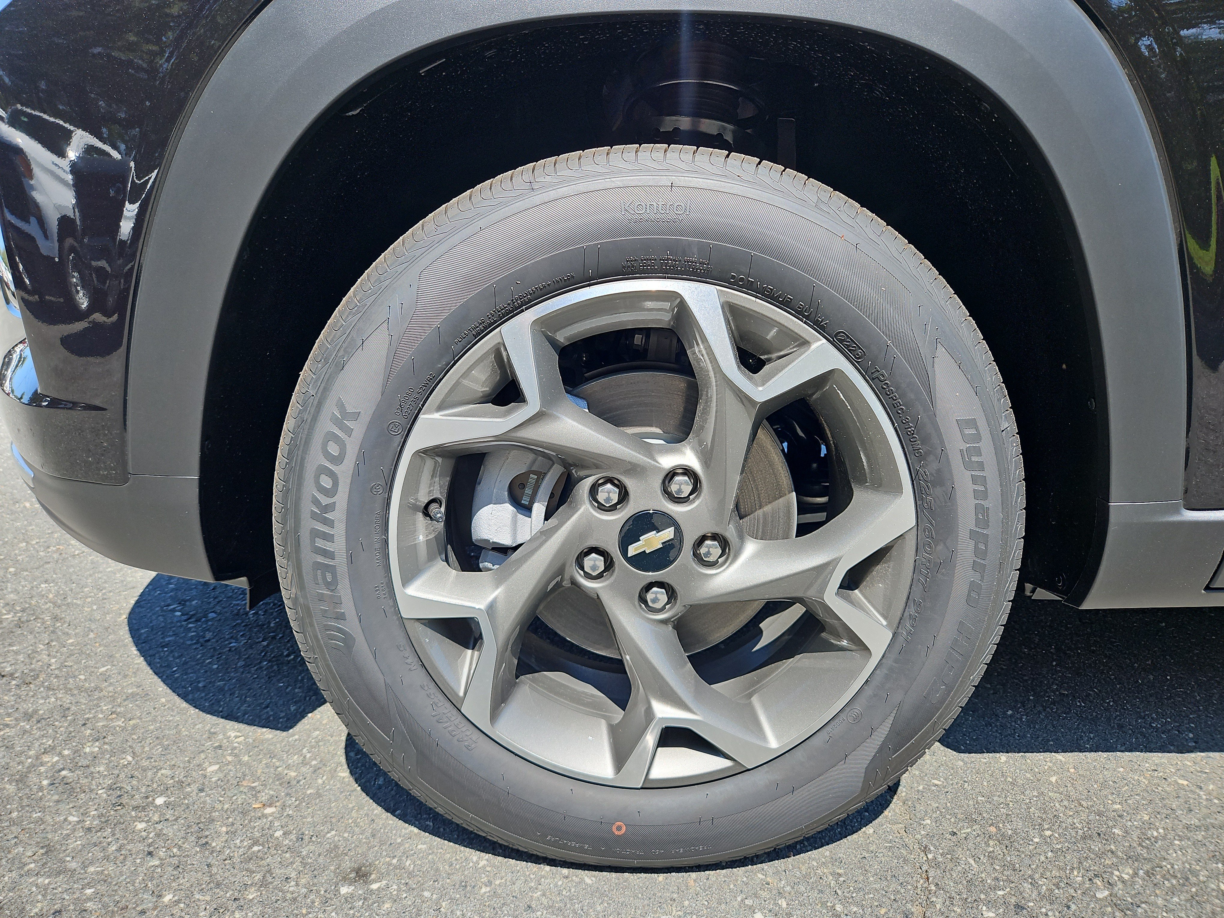 New 2026 Chevrolet Trax LT FWD image 8