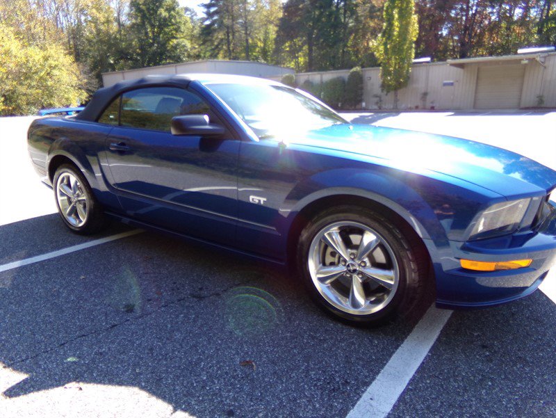Used 2008 Ford Mustang GT RWD image 12