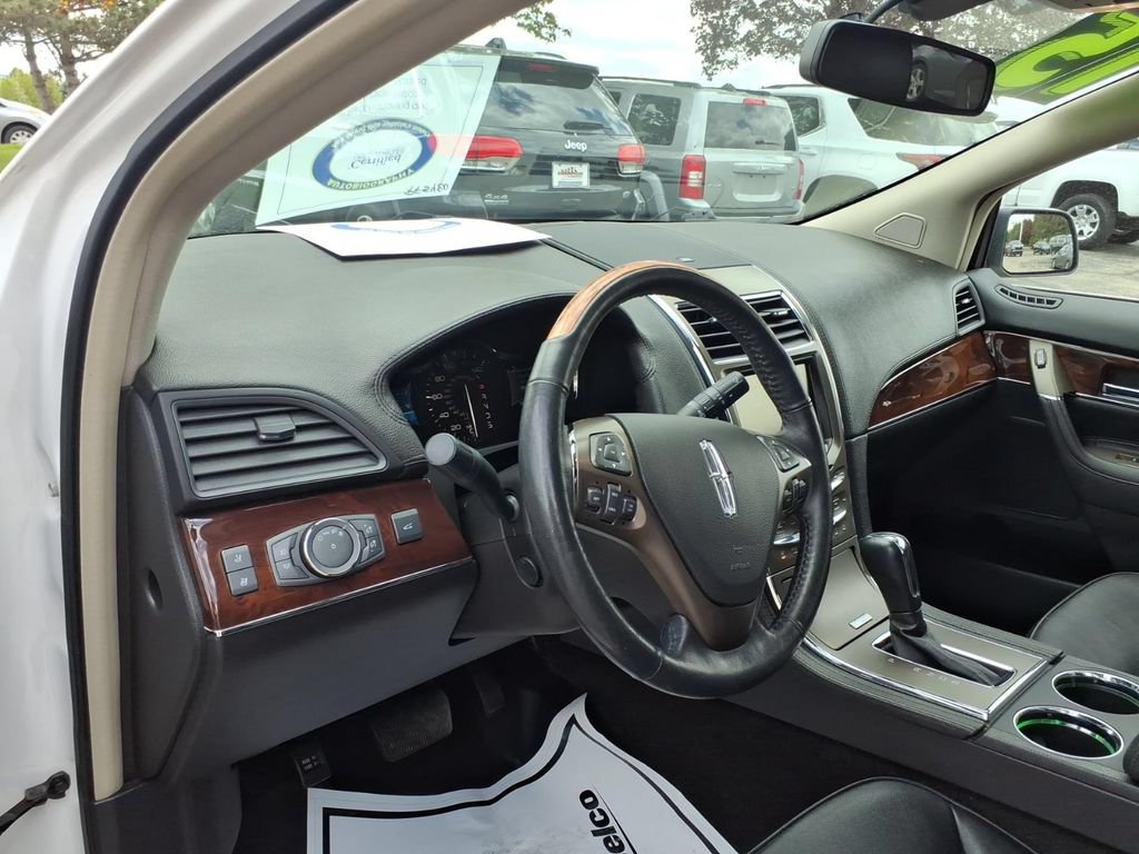 Used 2015 Lincoln MKX AWD w/ Equipment Group 102A image 11