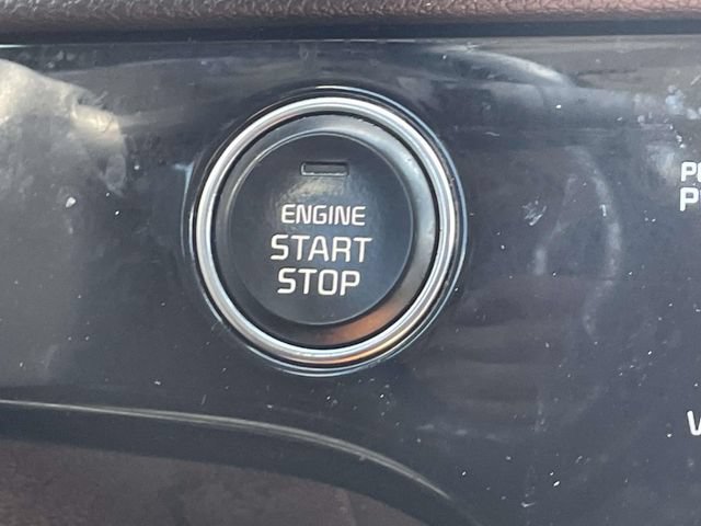 Certified 2022 Kia Sportage EX w/ EX Technology Package FWD image 28