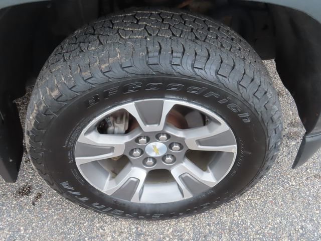 Used 2017 Chevrolet Colorado Z71 AWD/4WD image 13