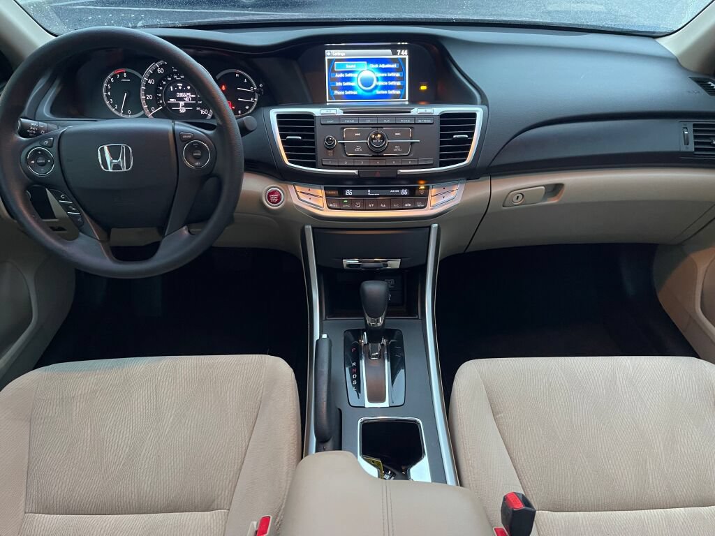 Used 2015 Honda Accord EX image 30
