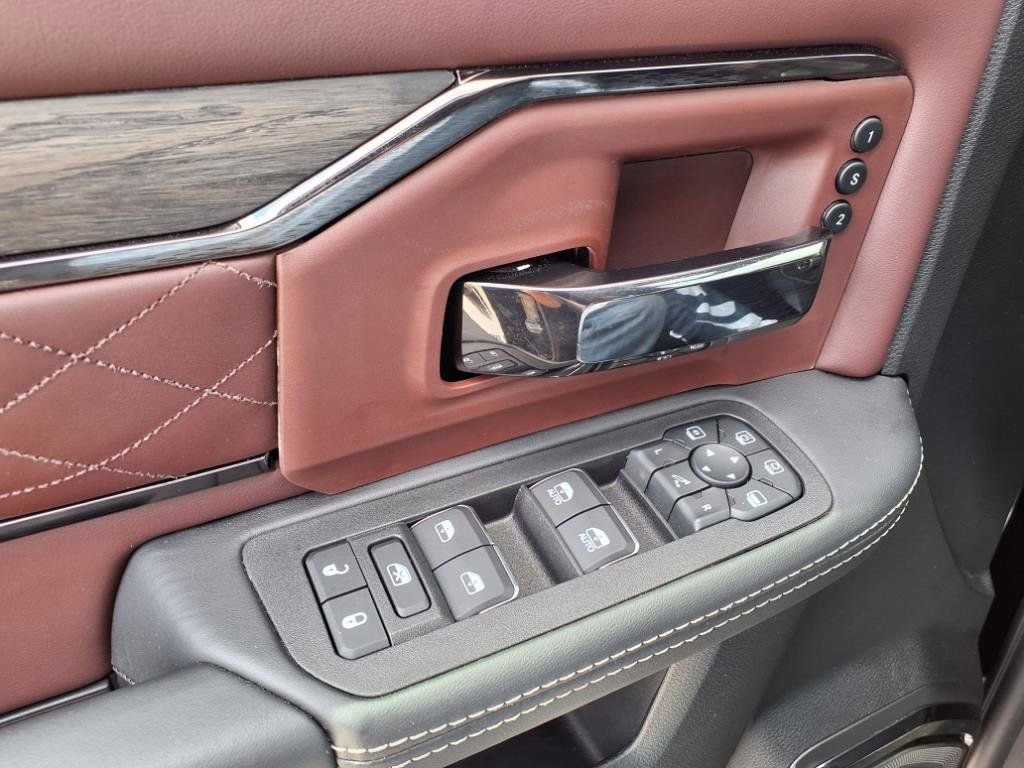 New 2026 RAM 3500 Limited image 15