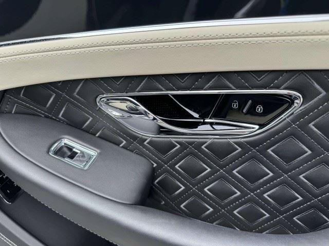 Used 2022 Bentley Continental GT AWD/4WD image 56