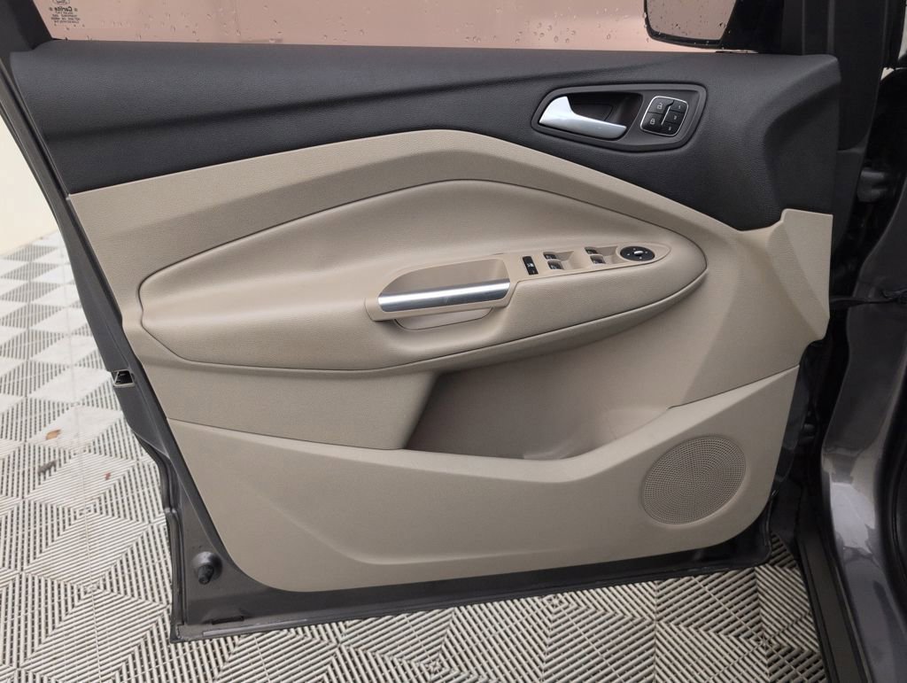 Used 2014 Ford Escape Titanium w/ Equipment Group 401A image 30