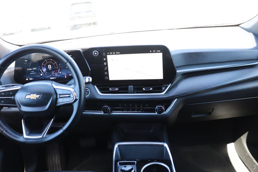 Used 2026 Chevrolet Equinox LT FWD image 14