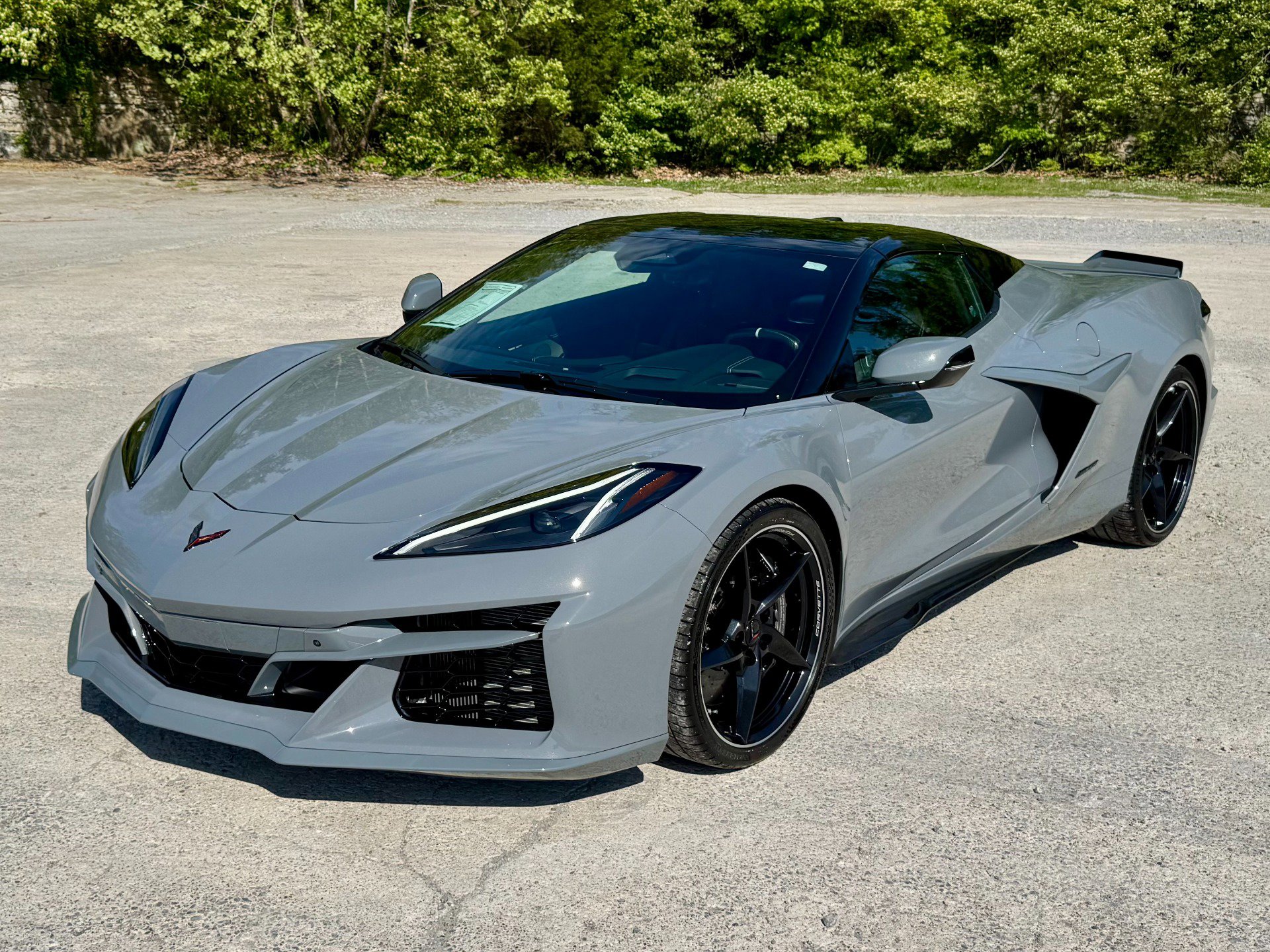 Used 2025 Chevrolet Corvette E-Ray w/ Battery Protection Package image 2