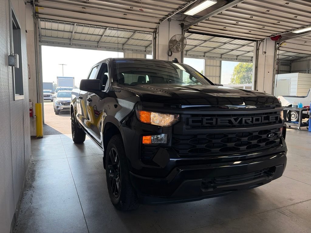Used 2023 Chevrolet Silverado 1500 Custom w/ LPO, Dark Essentials Package AWD/4WD image 1