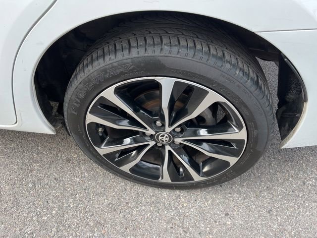 Used 2018 Toyota Corolla SE w/ Protection Package FWD image 26