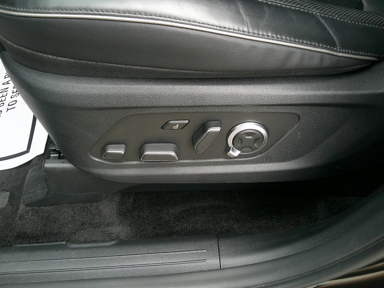 Used 2024 Hyundai Palisade Calligraphy image 10