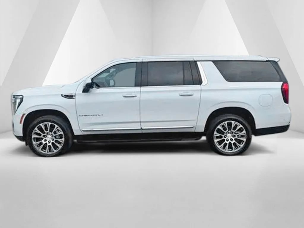 New 2026 GMC Yukon XL Denali w/ LPO, Floor Liner Package AWD/4WD image 4