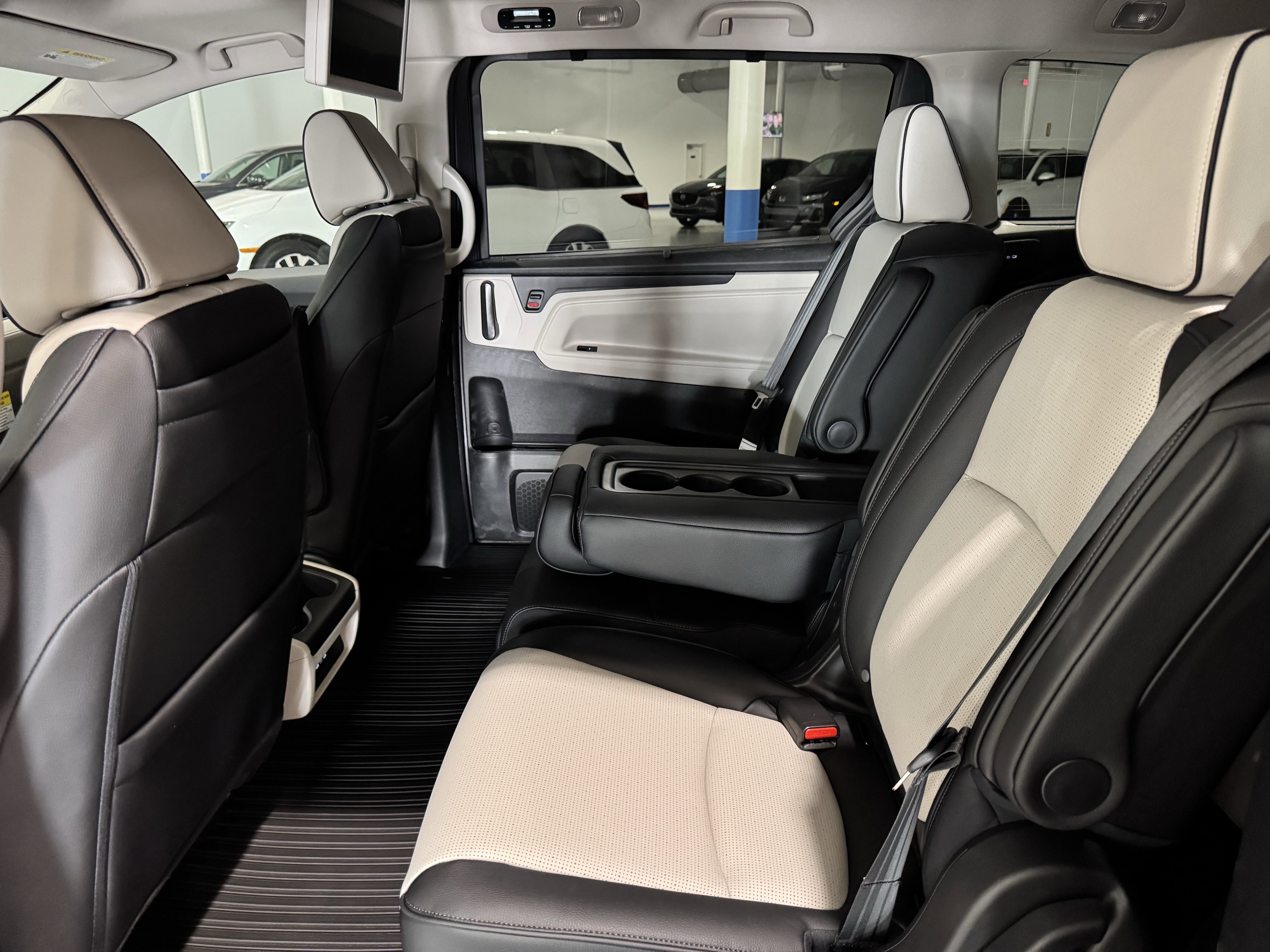 New 2026 Honda Odyssey Elite image 7
