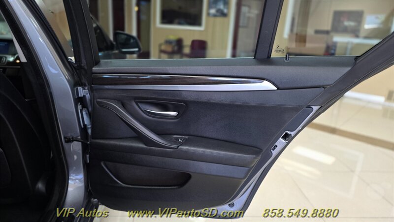 Used 2012 BMW 528i Sedan RWD image 15