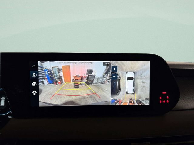 Used 2025 Hyundai Palisade SEL image 16