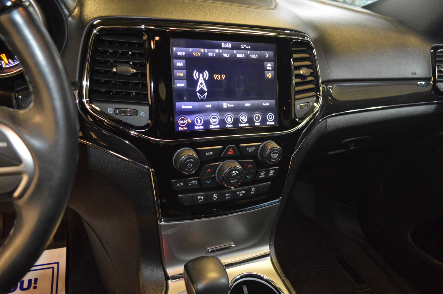 Used 2019 Jeep Grand Cherokee Overland image 19