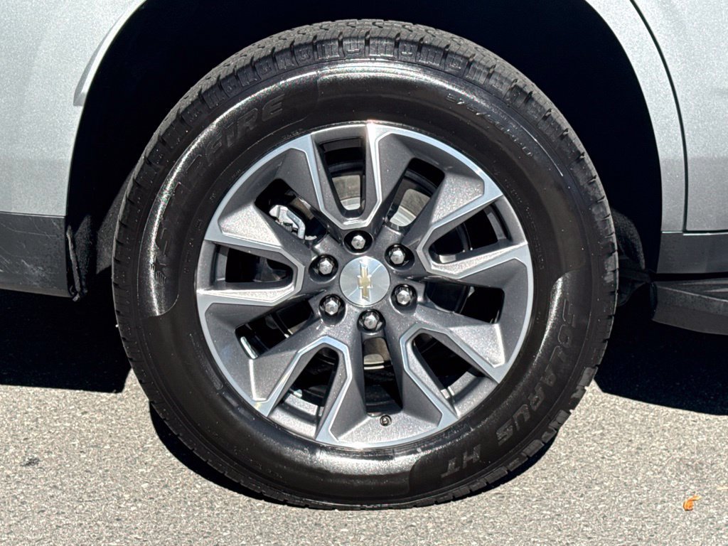 Used 2023 Chevrolet Tahoe LT w/ Luxury Package RWD image 11