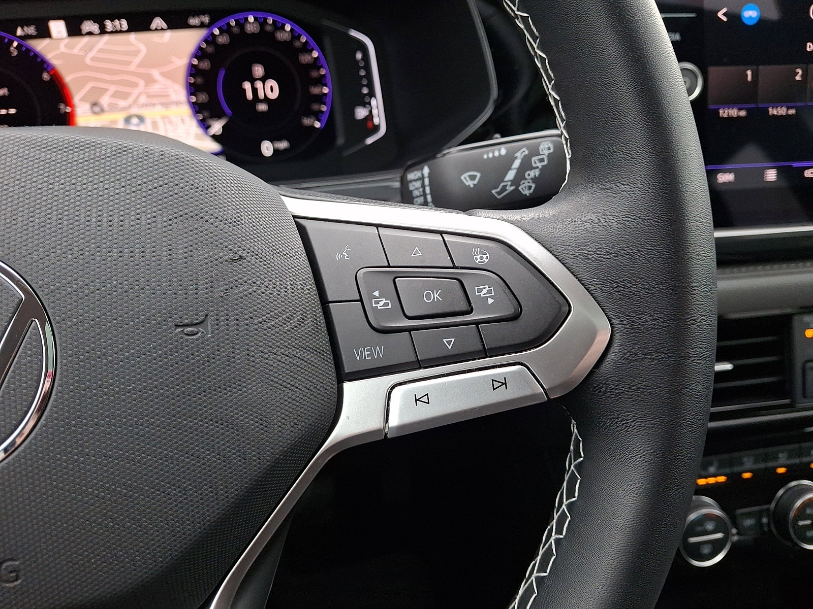 Used 2022 Volkswagen Taos SEL image 21