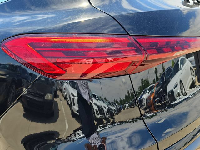 Used 2025 Audi Q5 Premium w/ Convenience Package AWD/4WD image 38