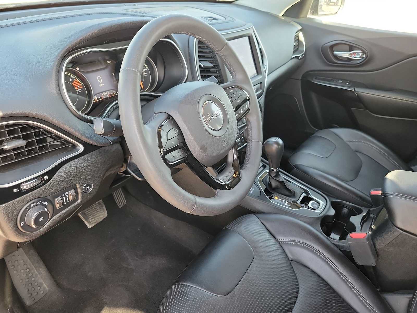 Used 2023 Jeep Cherokee Altitude Lux AWD/4WD image 10