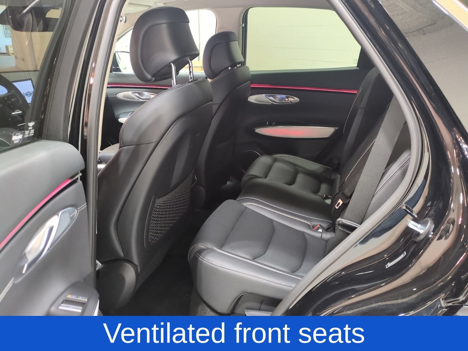 Certified 2026 Genesis GV70 2.5T Advanced AWD/4WD image 14