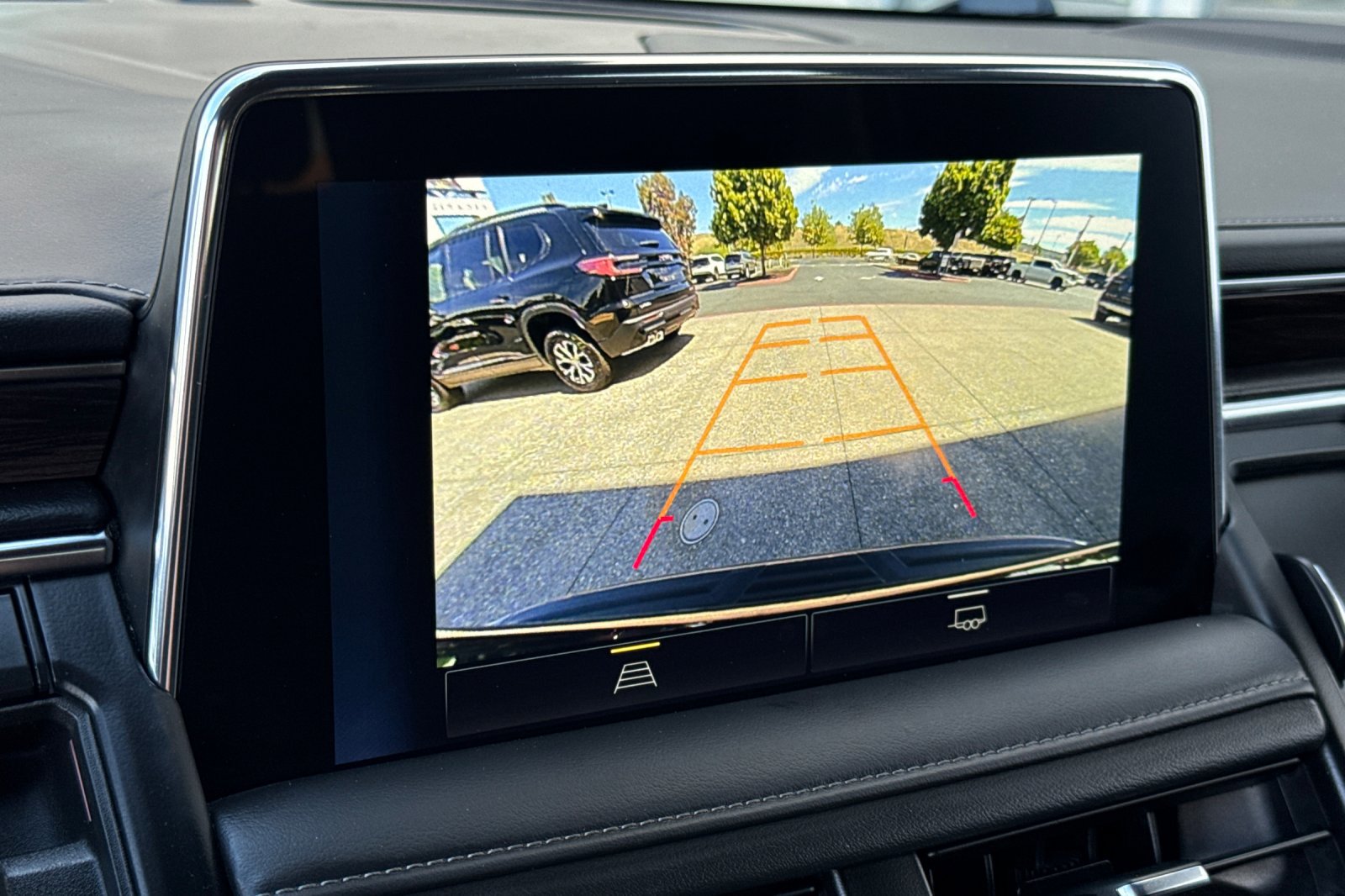 Used 2024 Chevrolet Tahoe LT image 27