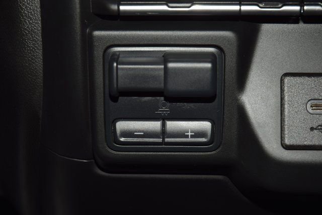 Used 2023 GMC Sierra 2500 Pro w/ Convenience Package image 24