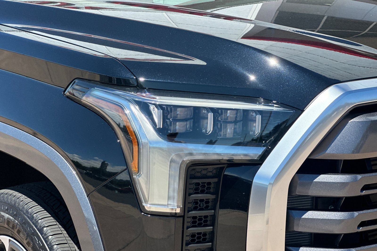 New 2026 Toyota Tundra Limited AWD/4WD image 30