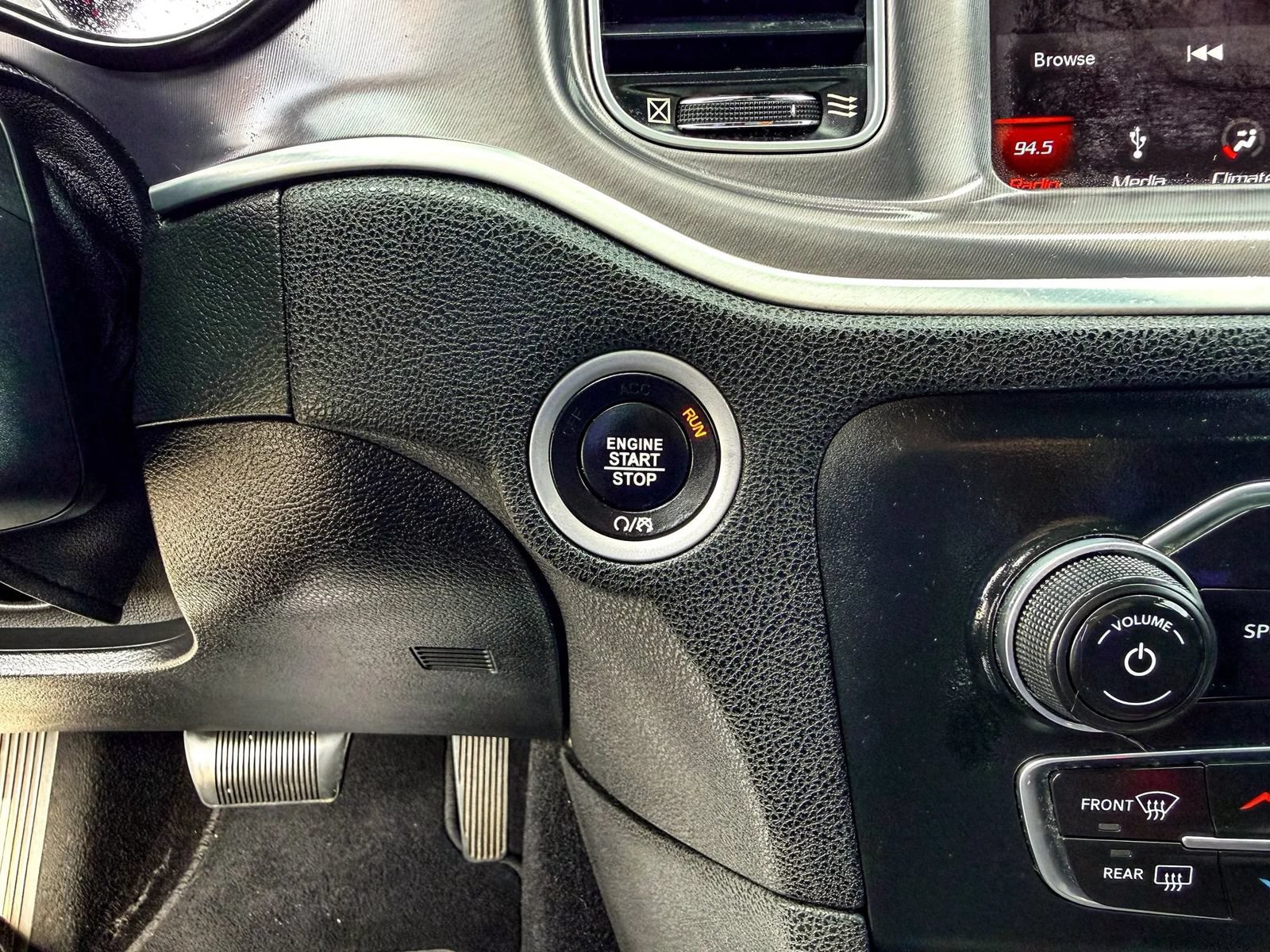 Used 2019 Dodge Charger R/T RWD image 31