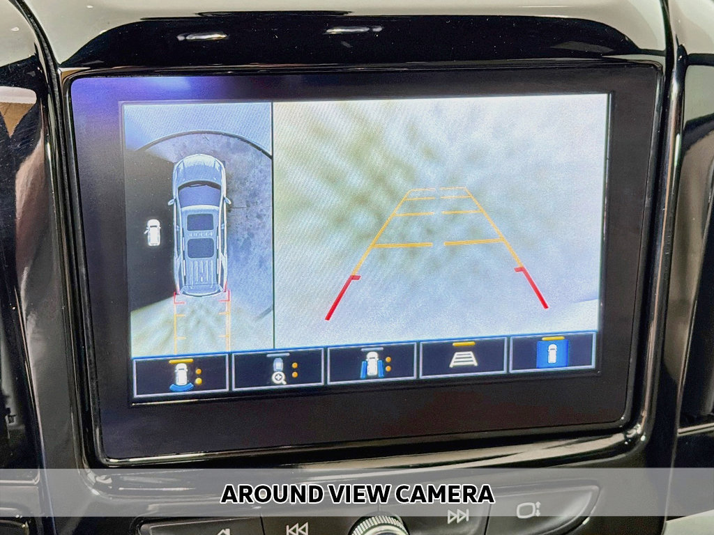 Used 2023 Chevrolet Traverse LT w/ LT Premium Package FWD image 7