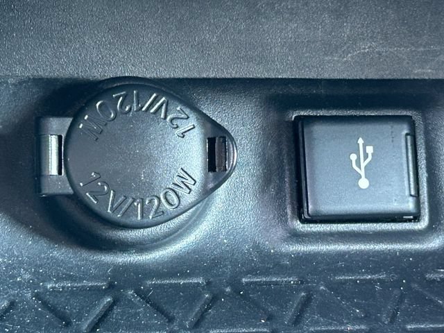 Used 2021 Toyota RAV4 XLE AWD/4WD image 15