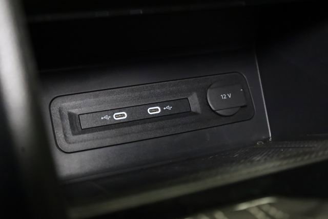 Used 2023 Volkswagen Atlas Cross Sport SEL R-Line image 24