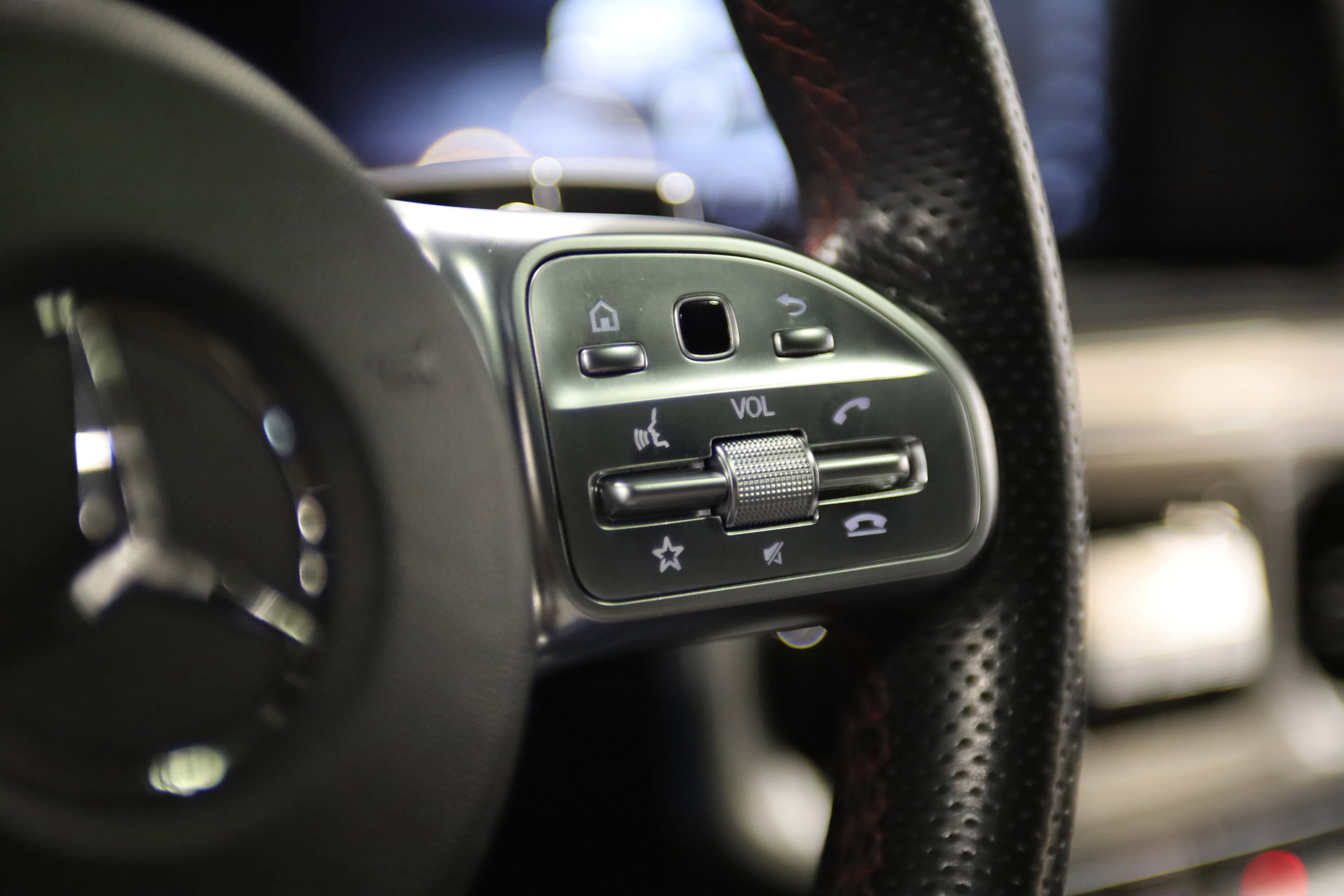 Used 2019 Mercedes-Benz G 550 w/ AMG Line image 27