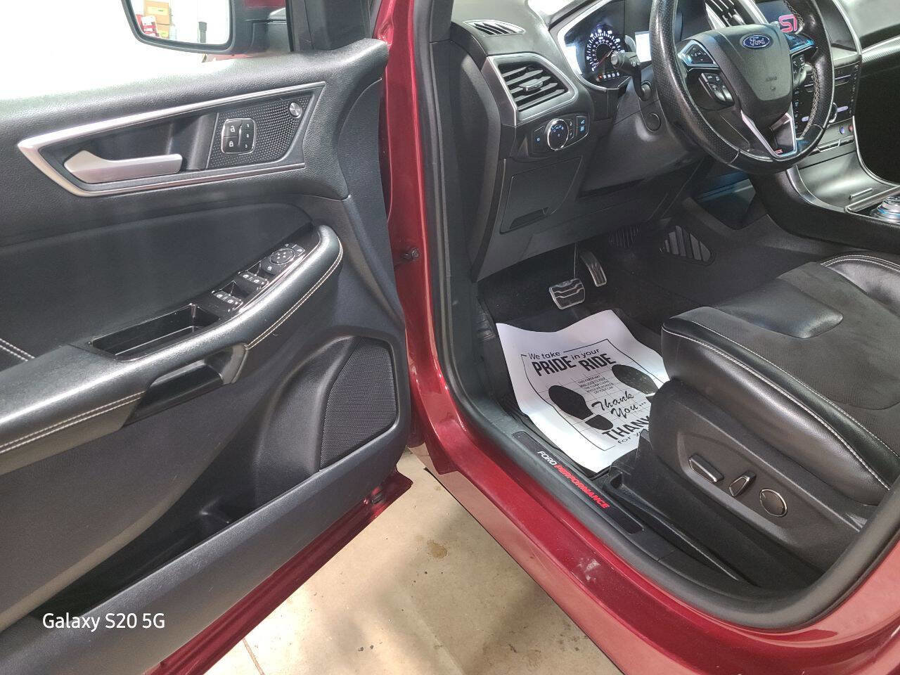 Used 2019 Ford Edge ST w/ Equipment Group 401A image 27