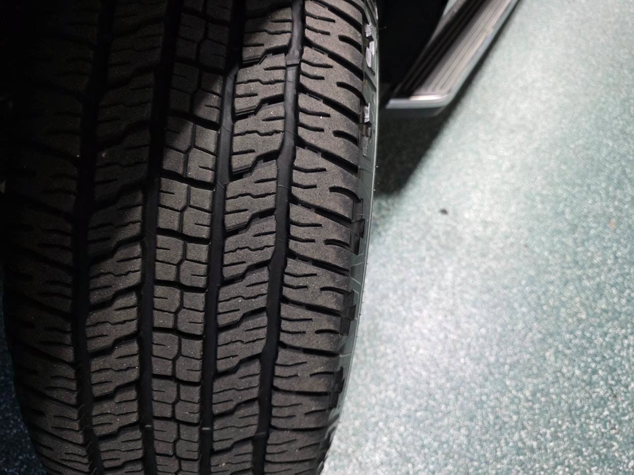 Used 2022 Ford Expedition Max Limited image 13