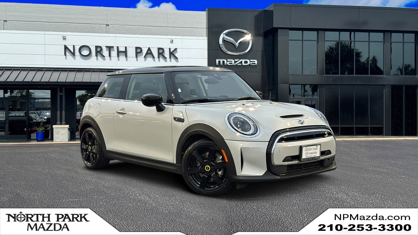Used 2022 MINI Cooper SE video 1