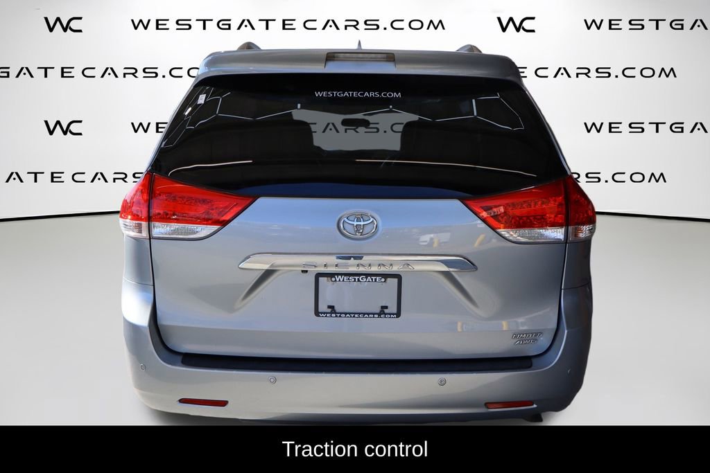 Used 2011 Toyota Sienna Limited w/ Premium Pkg image 7