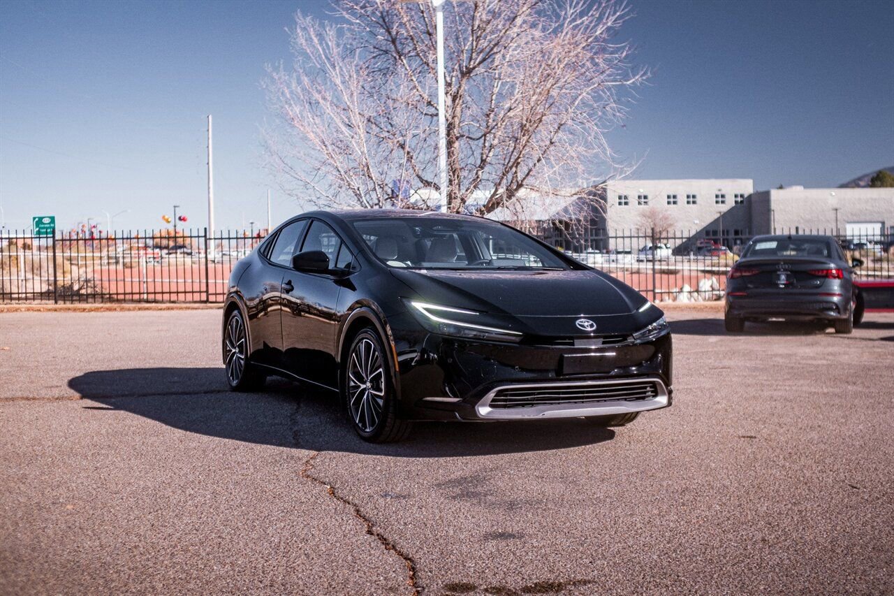 Used 2024 Toyota Prius XLE image 1