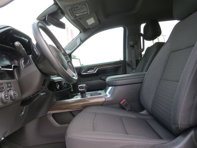 Used 2024 Chevrolet Silverado 1500 LT Trail Boss AWD/4WD image 15