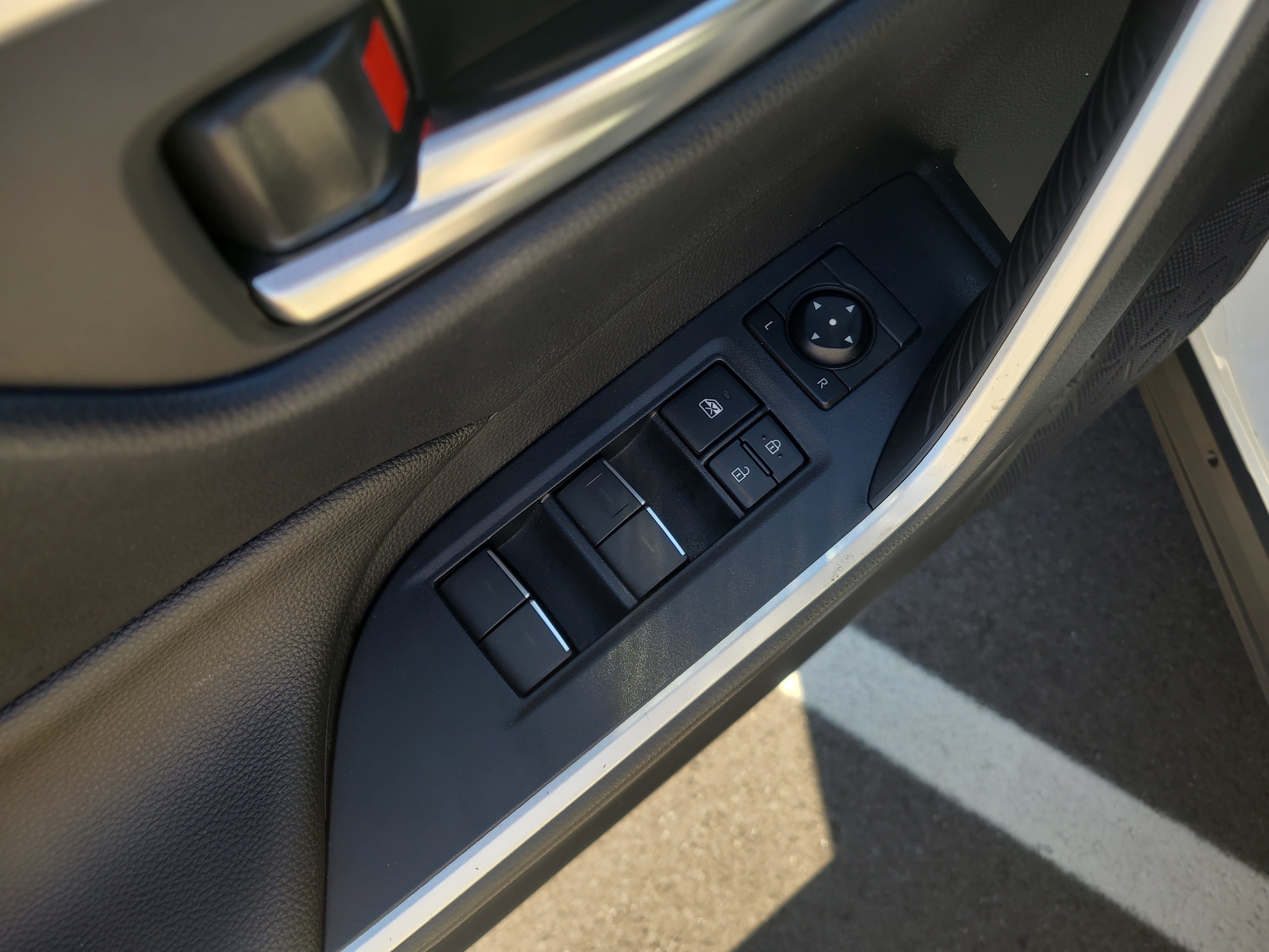 Certified 2025 Toyota RAV4 XLE AWD/4WD image 13