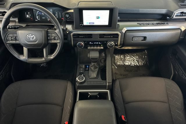 Used 2025 Toyota Tacoma SR5 AWD/4WD image 15