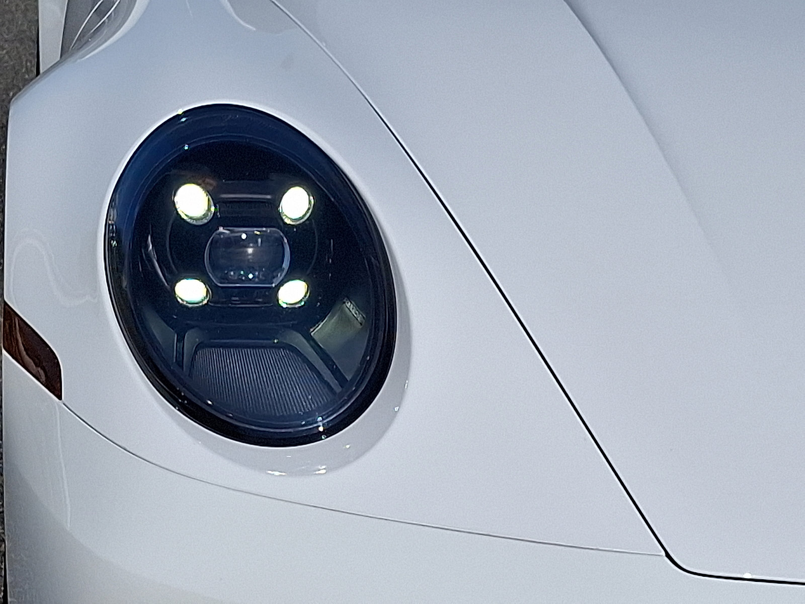 Used 2024 Porsche 911 Carrera GTS image 9